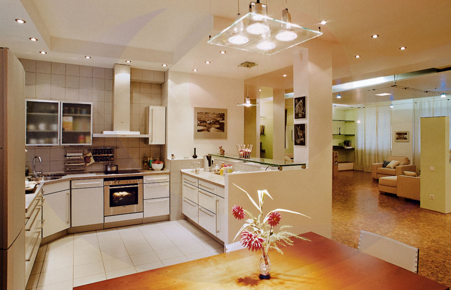 Установка витяжної конструкції сприяє надходженню чистого повітря і здорової обстановці на кухні
