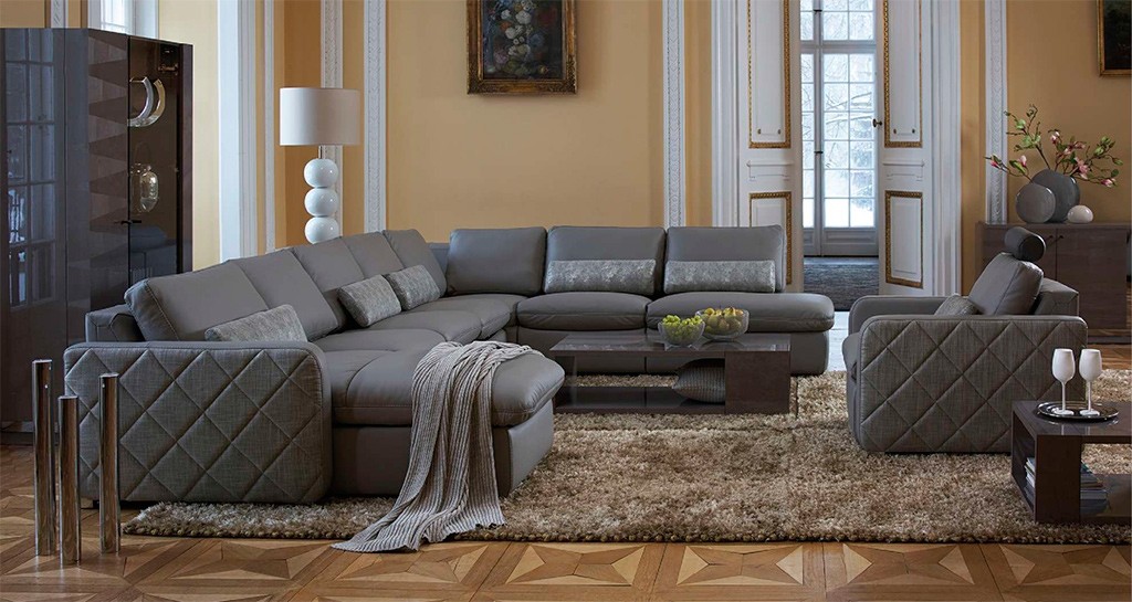 Елітний диван - це частина інтер'єру, мета якого продемонструвати статус і смак його власника, справити враження на гостей, надати елегантність і солідність внутрішньому інтер'єру будинку