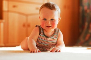 Розвиток дитини в 7 місячному віці стає більш якісніше і динамічніше, ніж було раніше